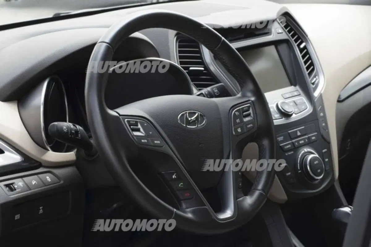 Hyundai Genesis, i40, i30 Turbo, i20 Coupé e ix20 (13)