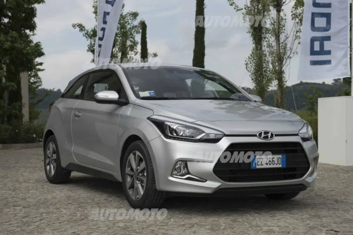 Hyundai Genesis, i40, i30 Turbo, i20 Coupé e ix20 (16)