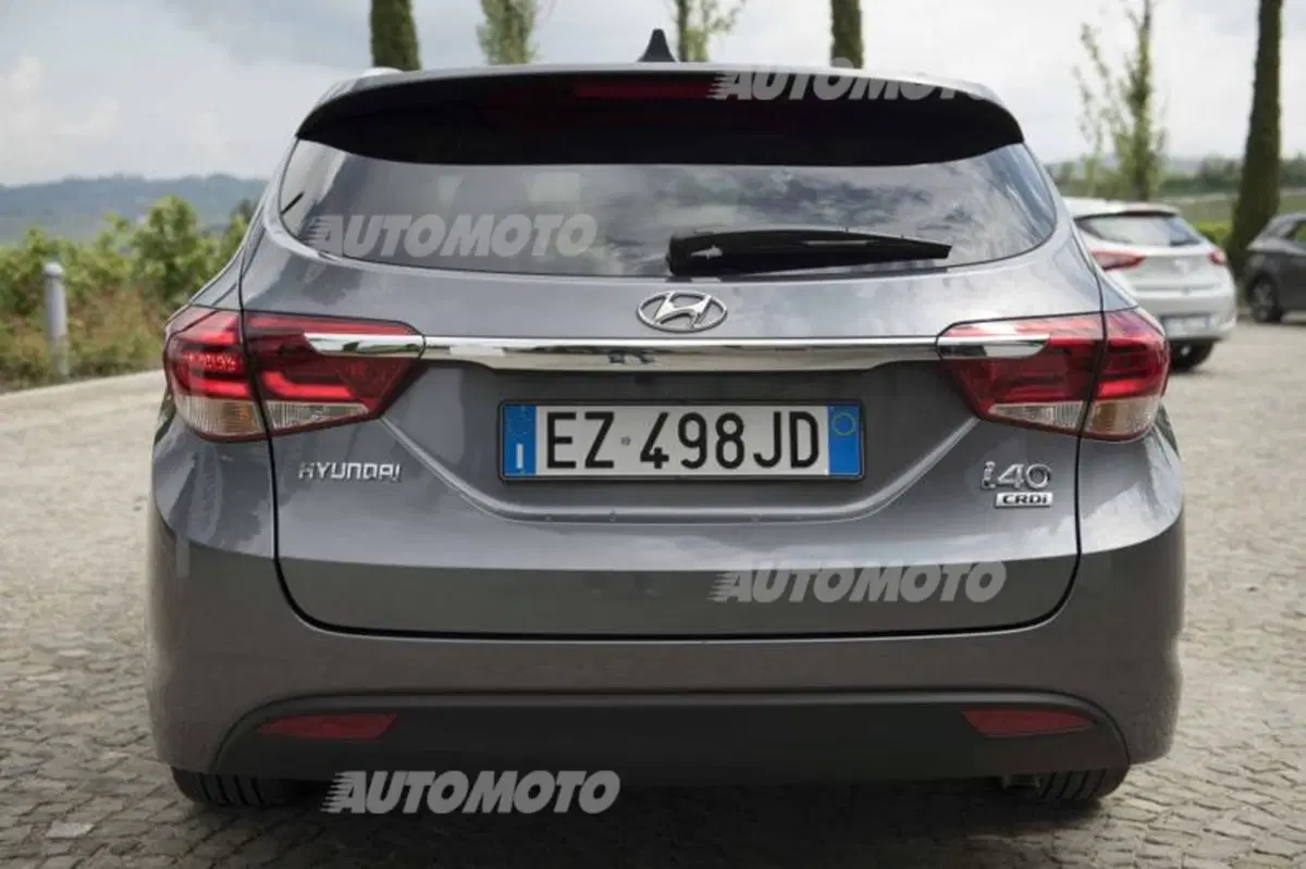 Hyundai Genesis, i40, i30 Turbo, i20 Coupé e ix20 (26)