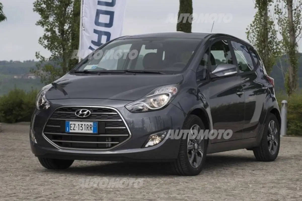 Hyundai Genesis, i40, i30 Turbo, i20 Coupé e ix20 (33)