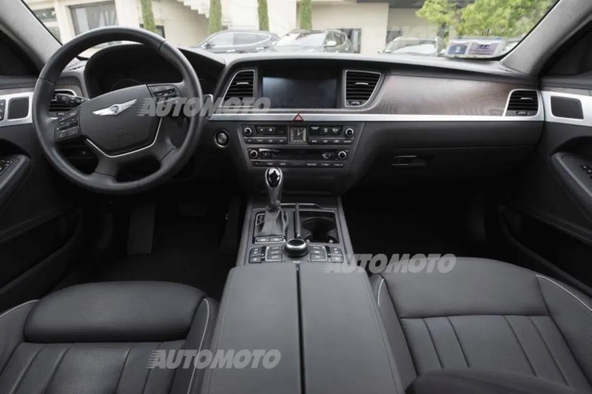 Hyundai Genesis, i40, i30 Turbo, i20 Coupé e ix20 (38)