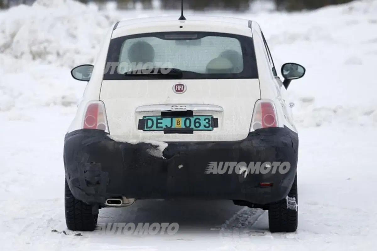 Fiat 500 restyling: ecco in anteprima la nuova plancia (6)