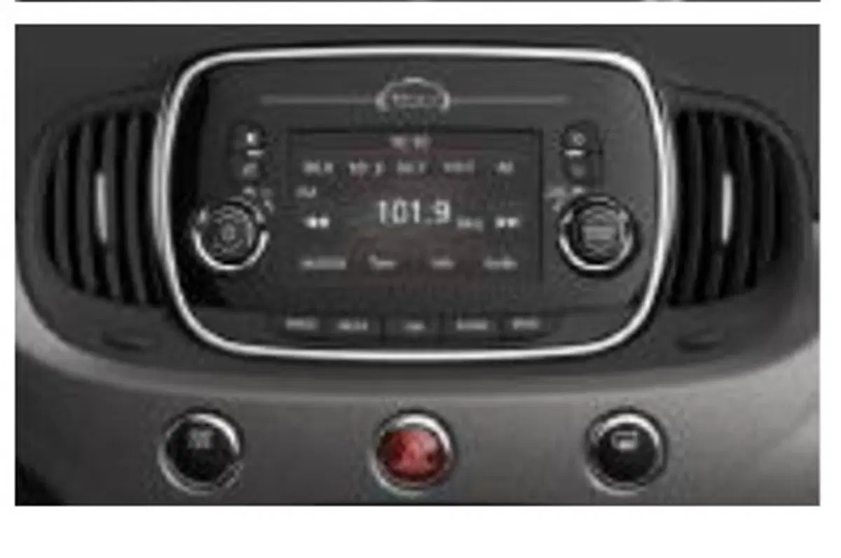 Fiat 500 restyling: ecco in anteprima la nuova plancia (10)