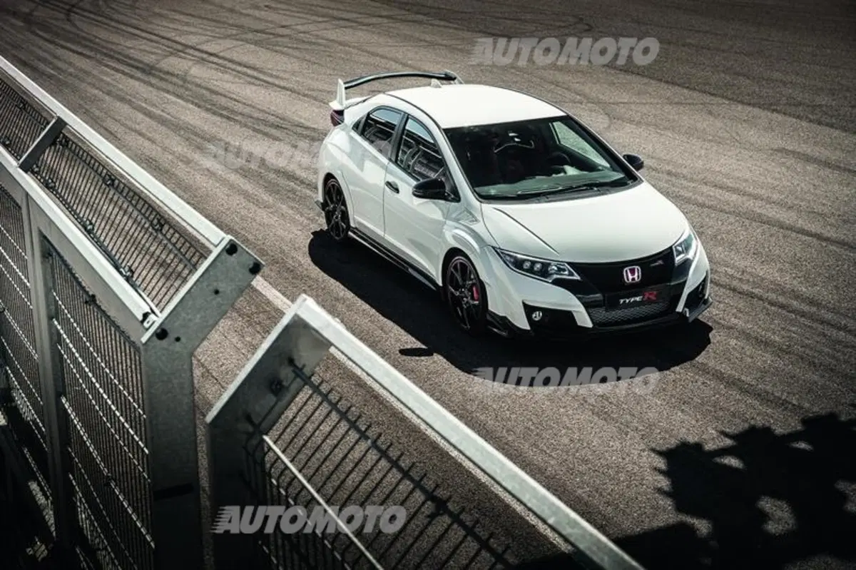 Yanagisawa, Honda: «Il 2.0 VTEC Turbo non fa rimpiangere i vecchi aspirati» (11)
