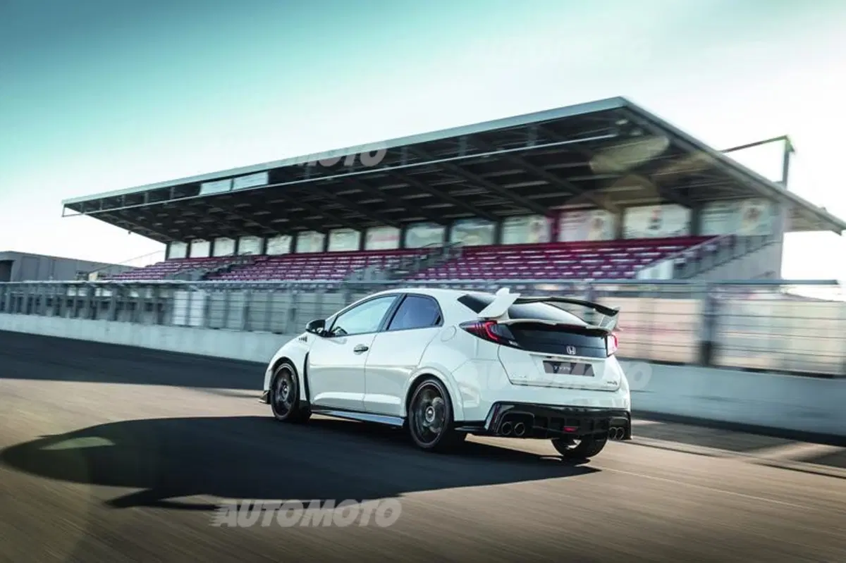 Yanagisawa, Honda: «Il 2.0 VTEC Turbo non fa rimpiangere i vecchi aspirati» (12)