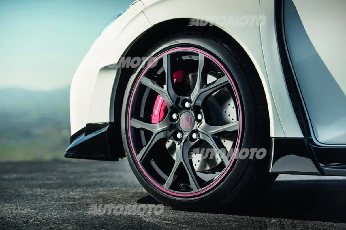 Yanagisawa, Honda: «Il 2.0 VTEC Turbo non fa rimpiangere i vecchi aspirati» (28)