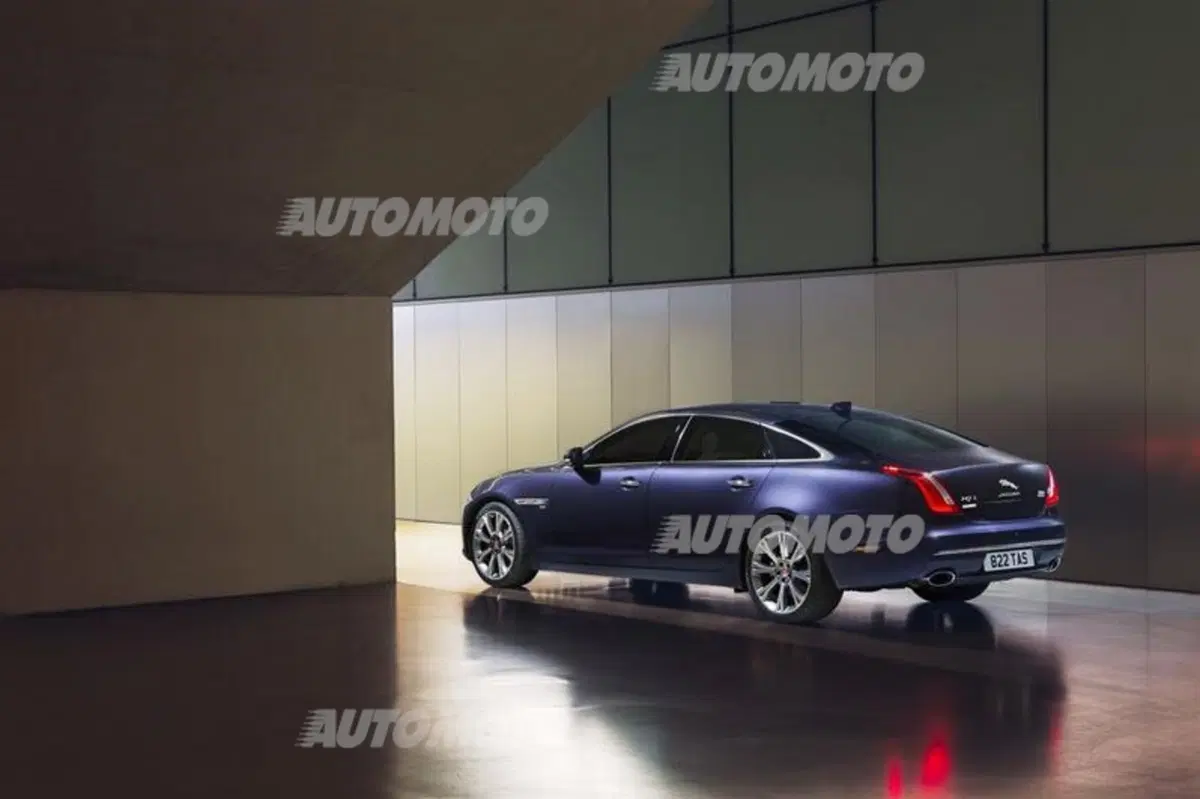 Jaguar XJ, arriva il restyling (2)