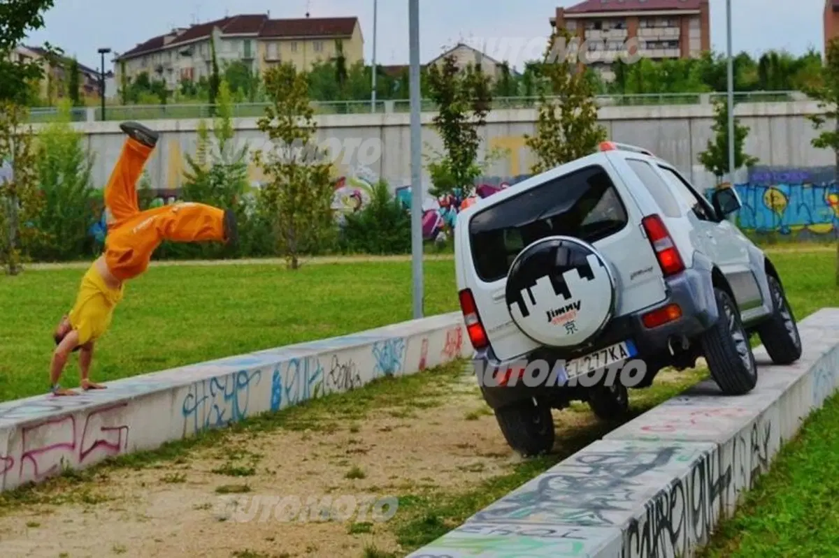 Suzuki Jimny Street (3)