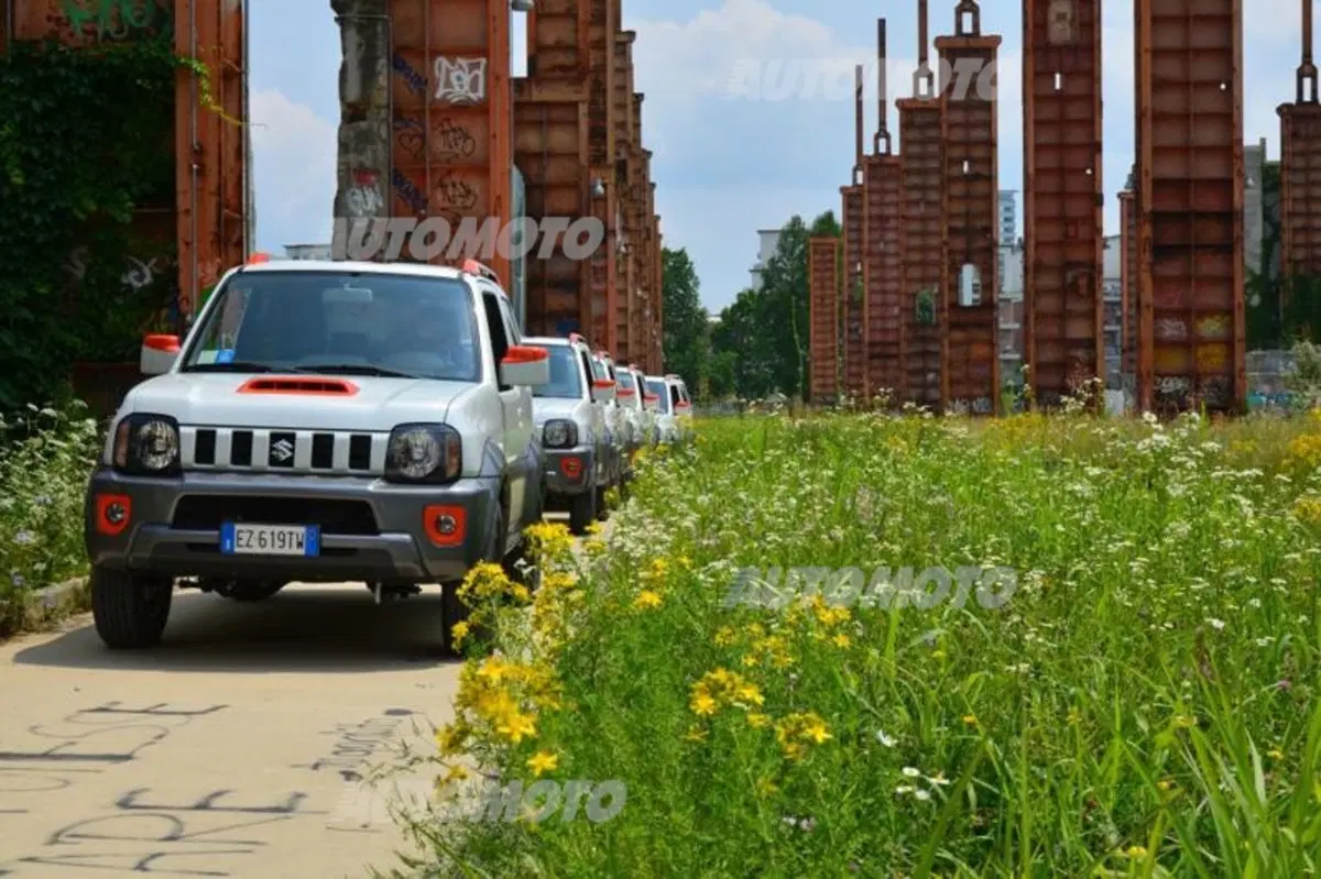 Suzuki Jimny Street (10)