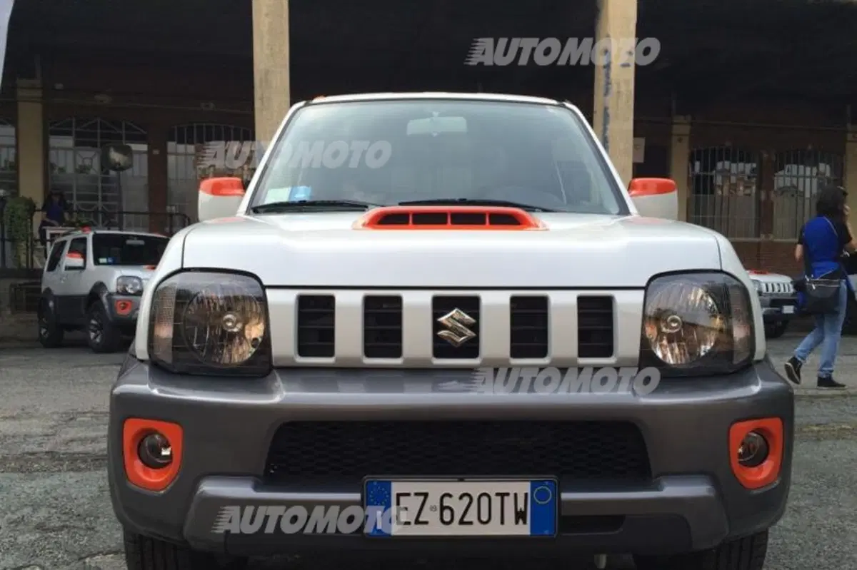 Suzuki Jimny Street (14)