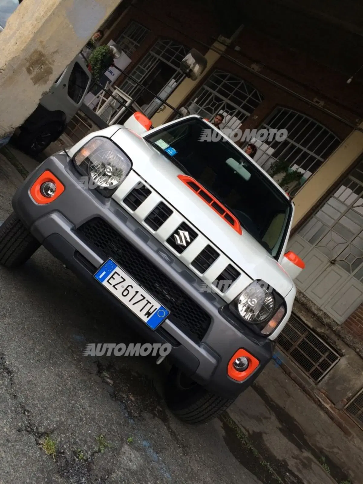 Suzuki Jimny Street (15)