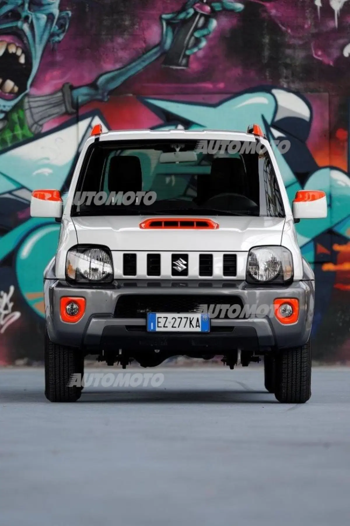 Suzuki Jimny Street (26)