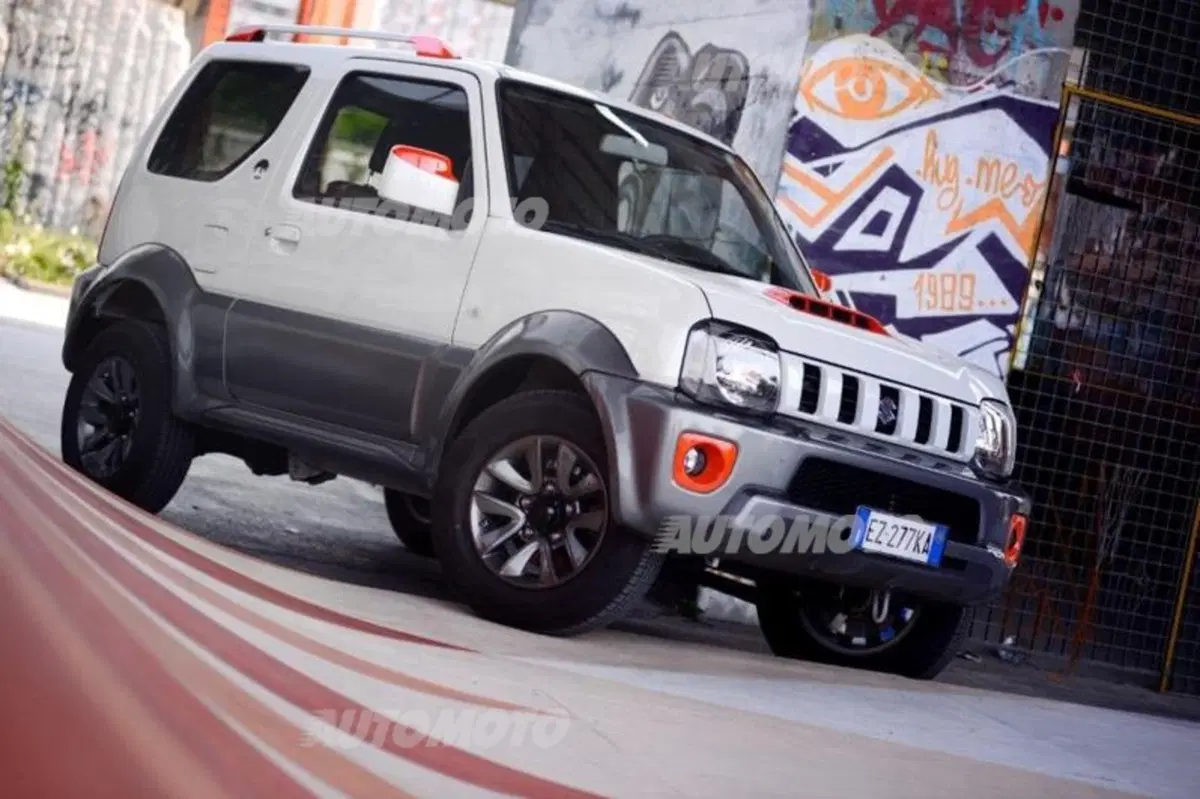 Suzuki Jimny Street (30)
