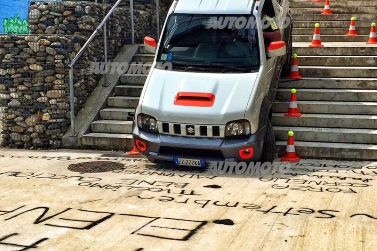Suzuki Jimny Street (33)