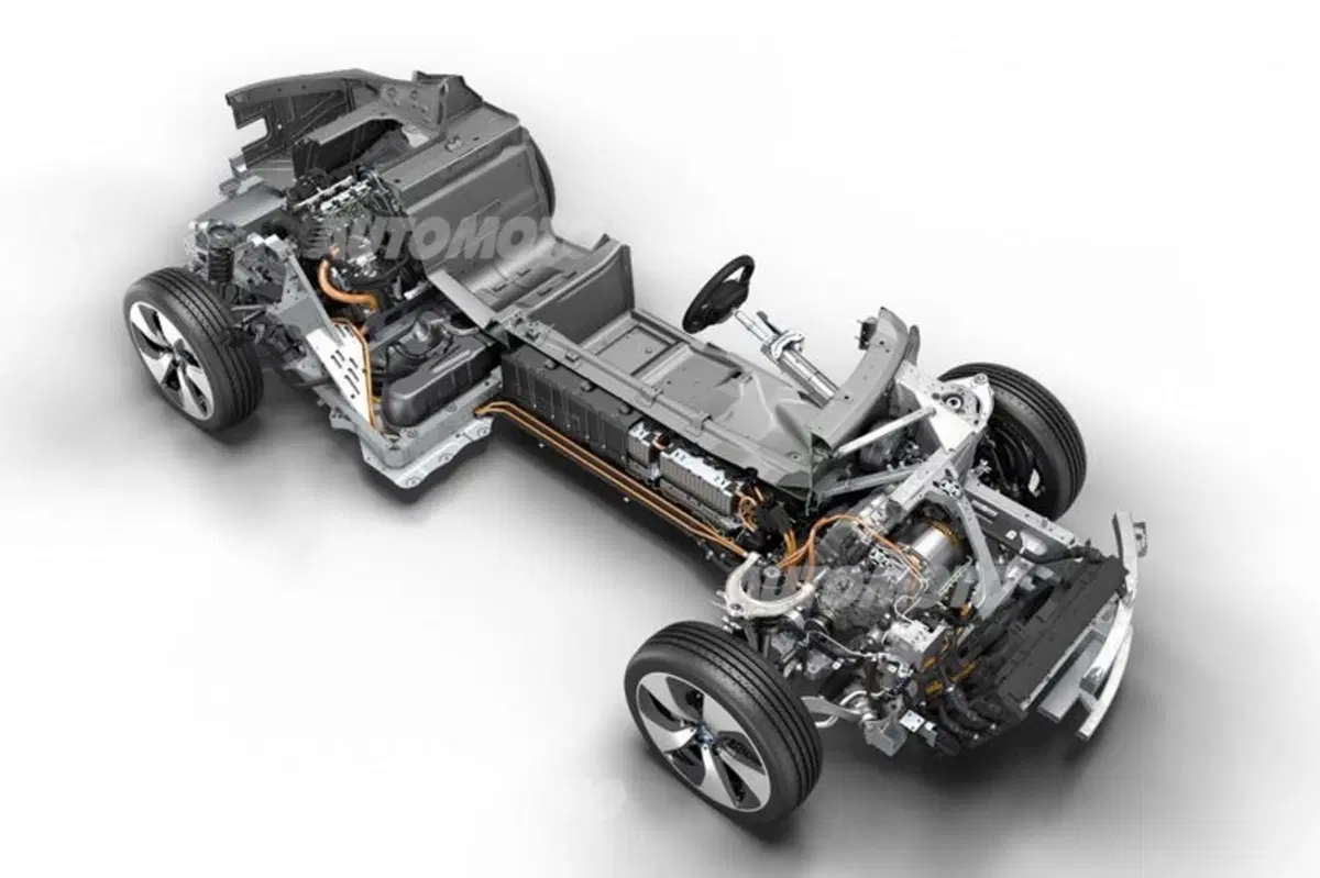 BMW, il 3 cilindri della i8 è Motore del'Anno 2015 (28)