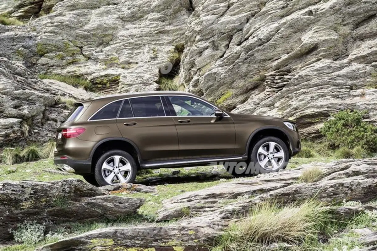 Mercedes GLC: ecco la nuova GLK, tutti i dettagli (7)