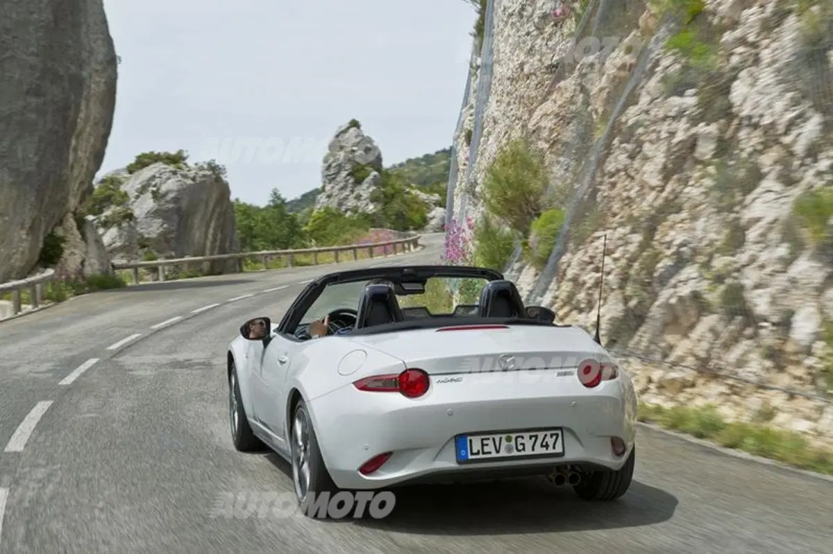 Nuova Mazda MX-5 (7)