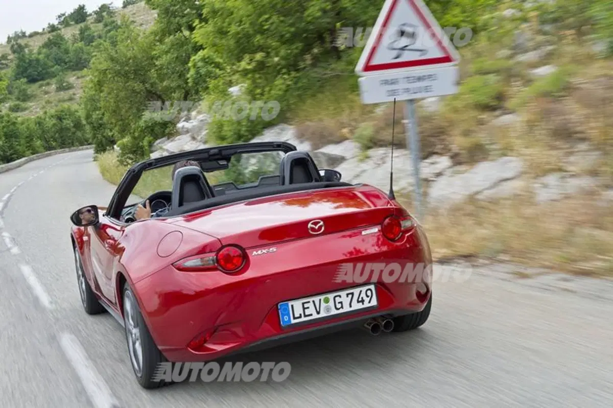 Nuova Mazda MX-5 (17)
