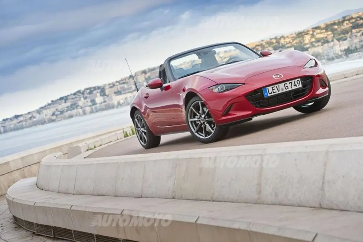 Nuova Mazda MX-5 (20)