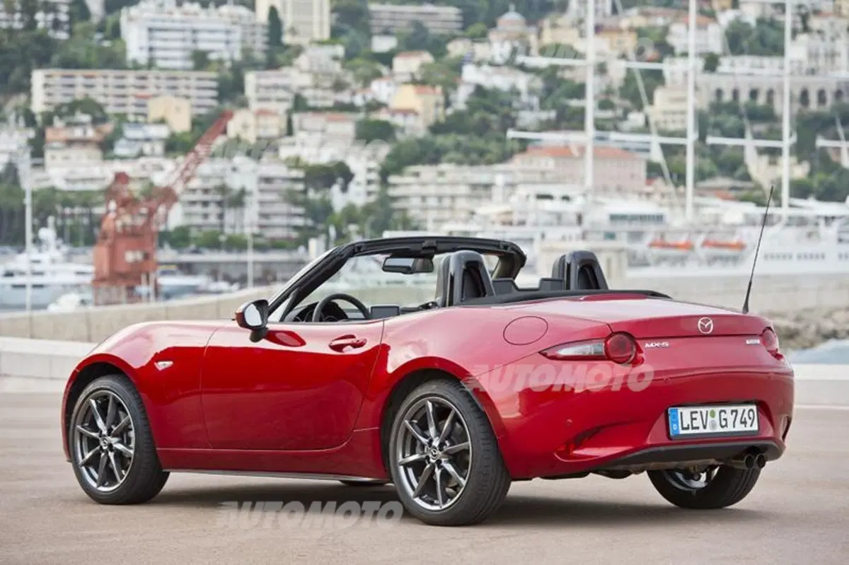 Nuova Mazda MX-5 (23)