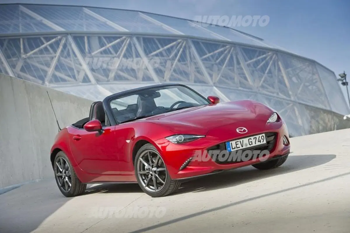 Nuova Mazda MX-5 (30)