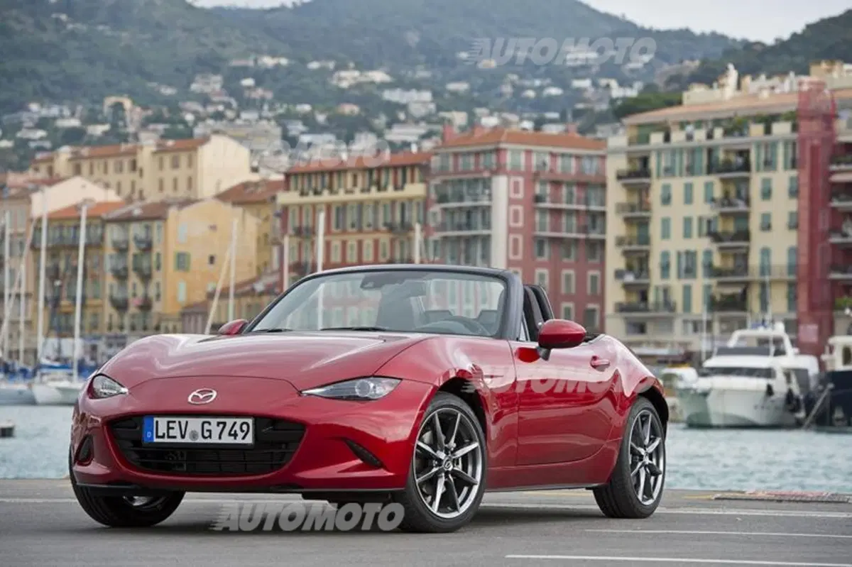 Nuova Mazda MX-5 (35)