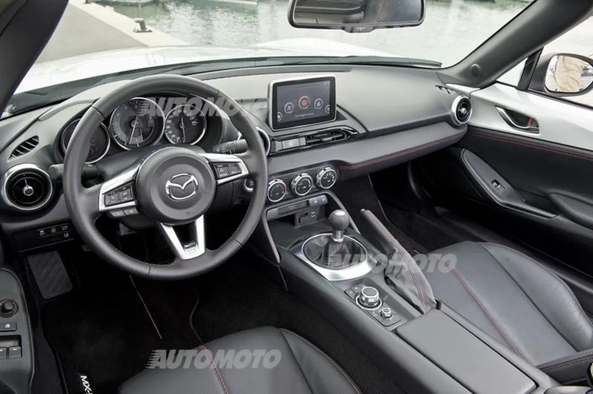Nuova Mazda MX-5 (51)