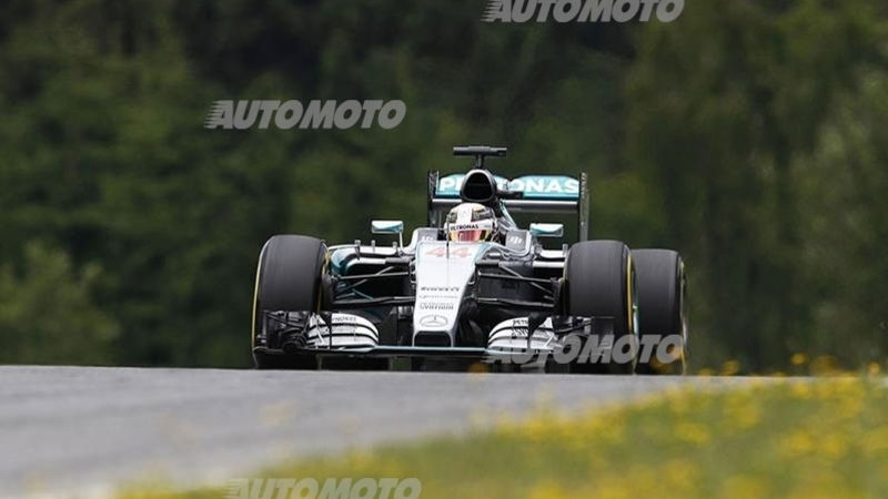 F1, Gp Austria 2015: pole per Hamilton. Vettel terzo