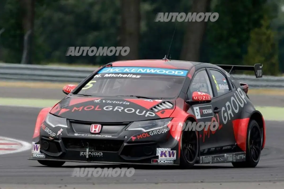 WTCC 2015, qualifiche Slovacchia: pole per Muller (7)