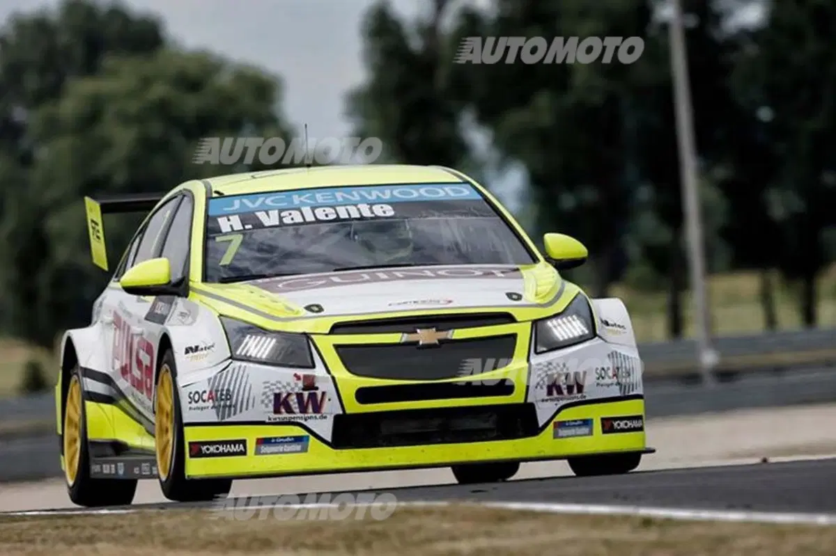 WTCC 2015, qualifiche Slovacchia: pole per Muller (12)