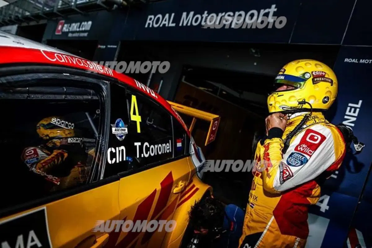 WTCC 2015, qualifiche Slovacchia: pole per Muller (15)