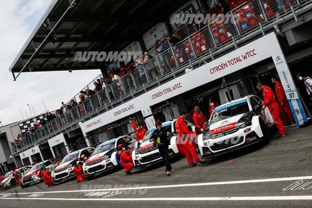 WTCC 2015, qualifiche Slovacchia: pole per Muller (16)