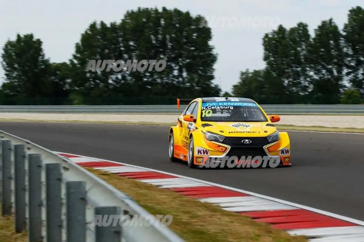 WTCC 2015, Slovacchia: vincono Muller e Loeb