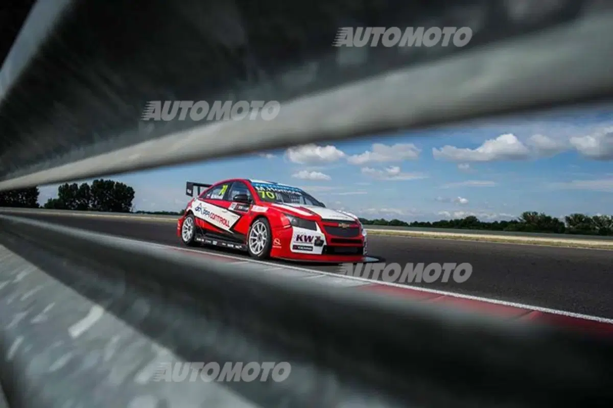 WTCC 2015, Slovacchia: vincono Muller e Loeb (6)