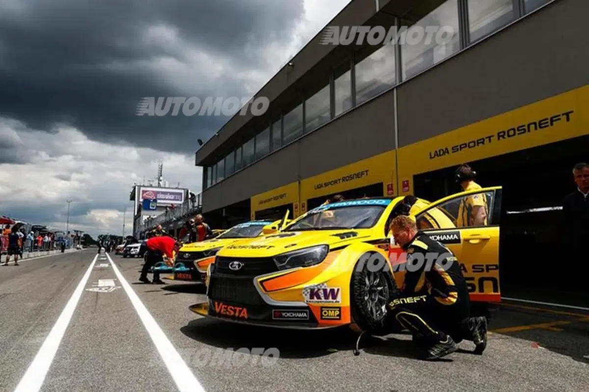 WTCC 2015, Slovacchia: vincono Muller e Loeb (11)