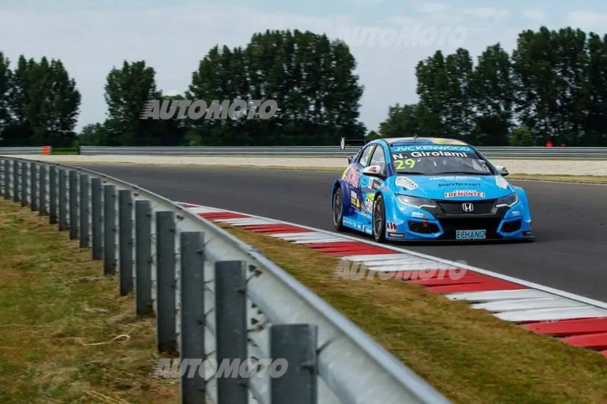 WTCC 2015, Slovacchia: vincono Muller e Loeb (28)