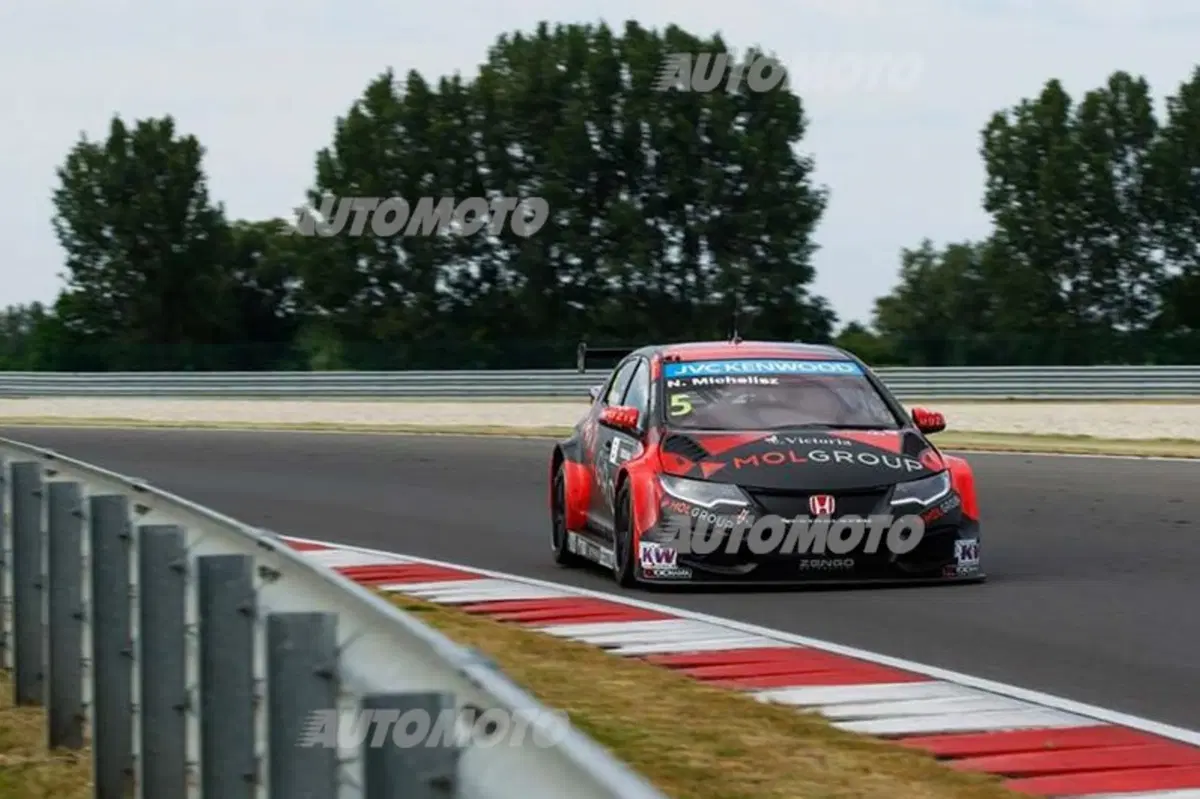 WTCC 2015, Slovacchia: vincono Muller e Loeb (29)