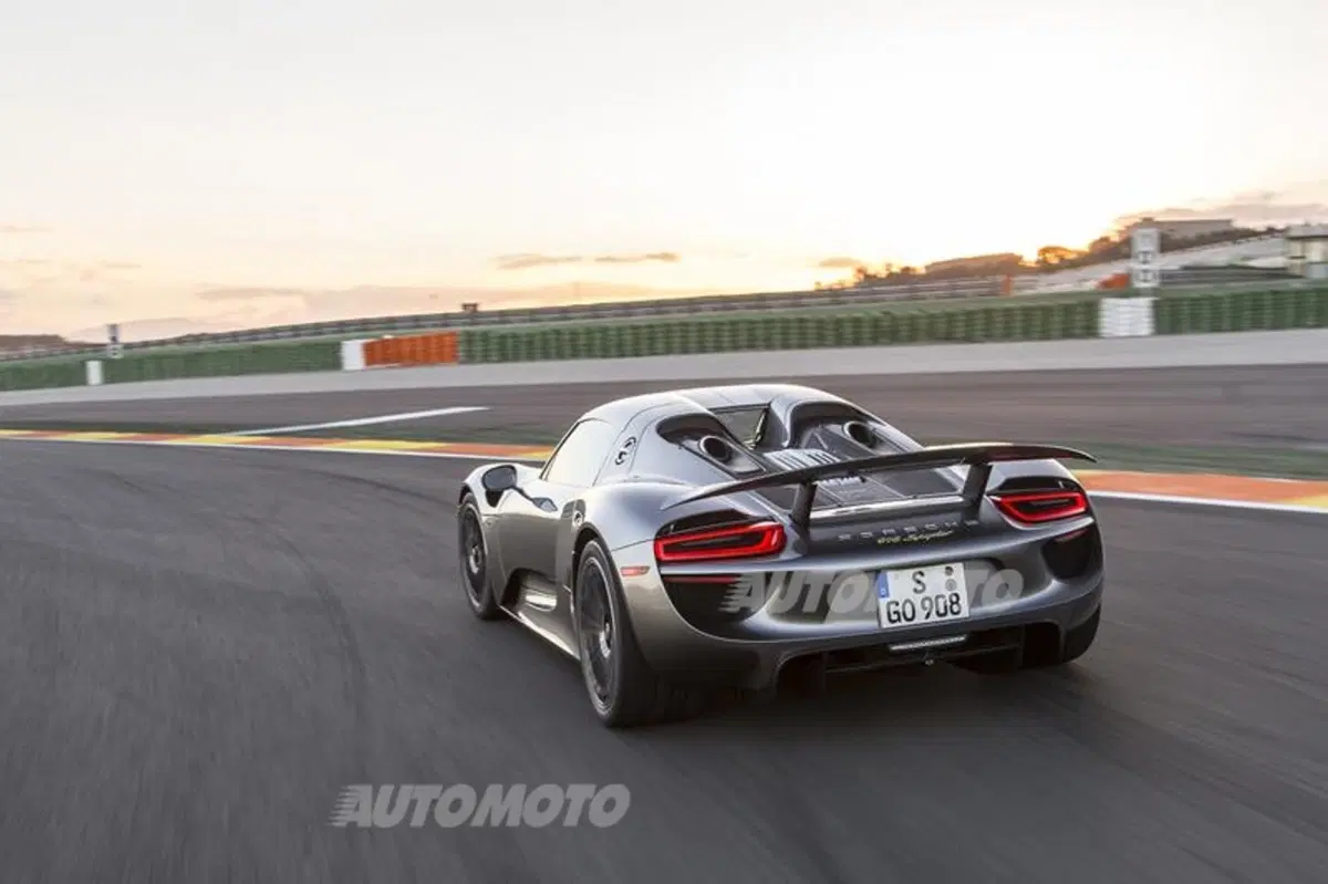 Porsche 918 Spyder, terminata la produzione (33)