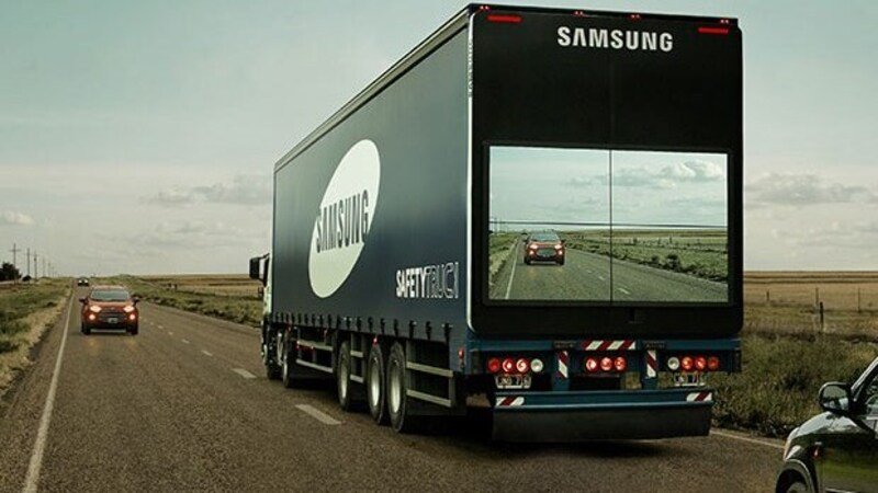 Samsung Safety Truck, il camion... trasparente [video]