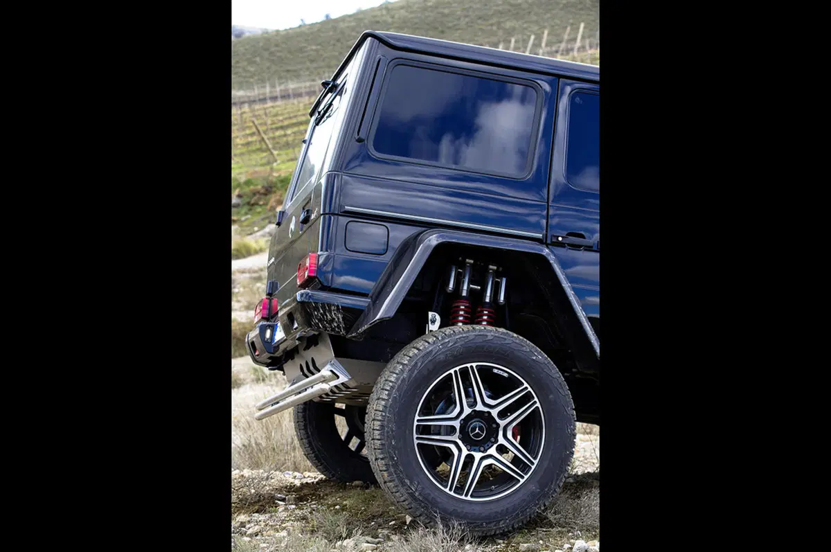 Mercedes G500 4x4²: la faranno davvero, ma costa come una supercar (21)