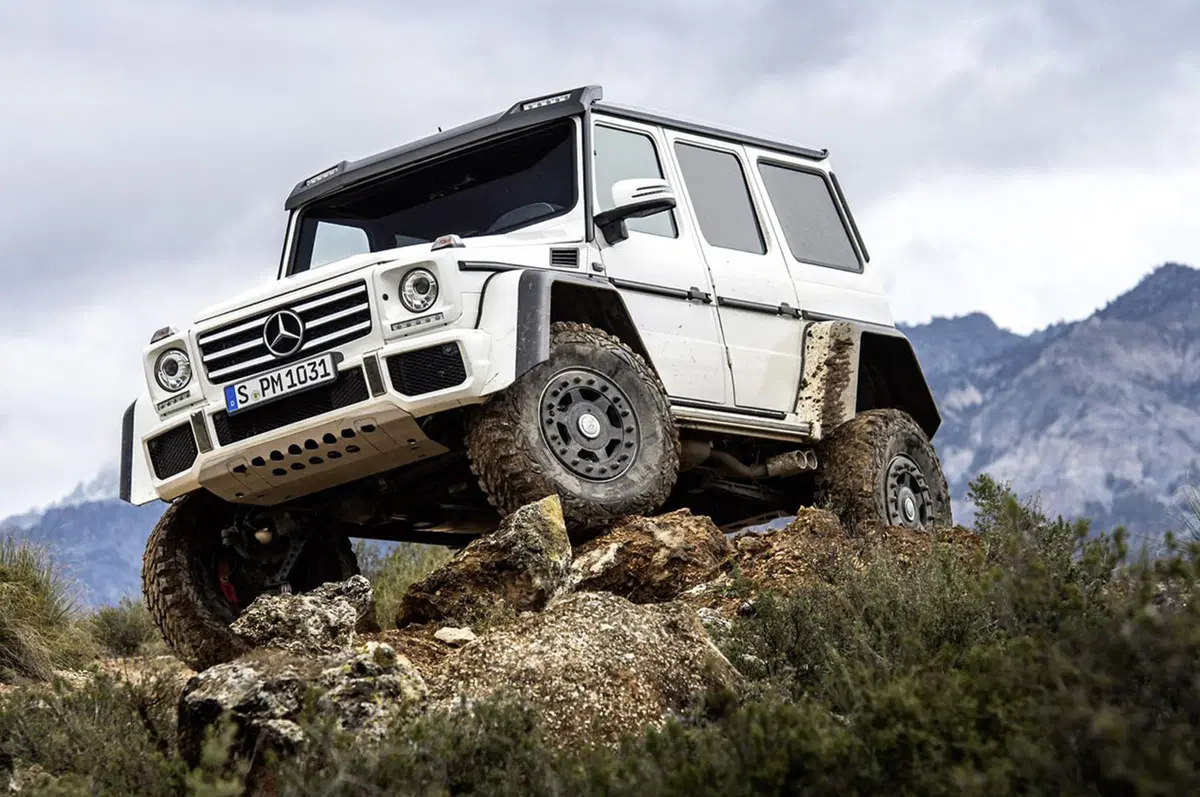 Mercedes G500 4x4²: la faranno davvero, ma costa come una supercar (22)