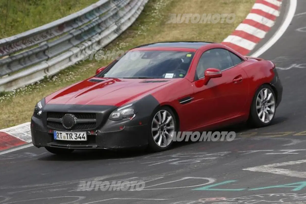 Mercedes SLC, il lancio preceduto dal facelift della SLK (3)