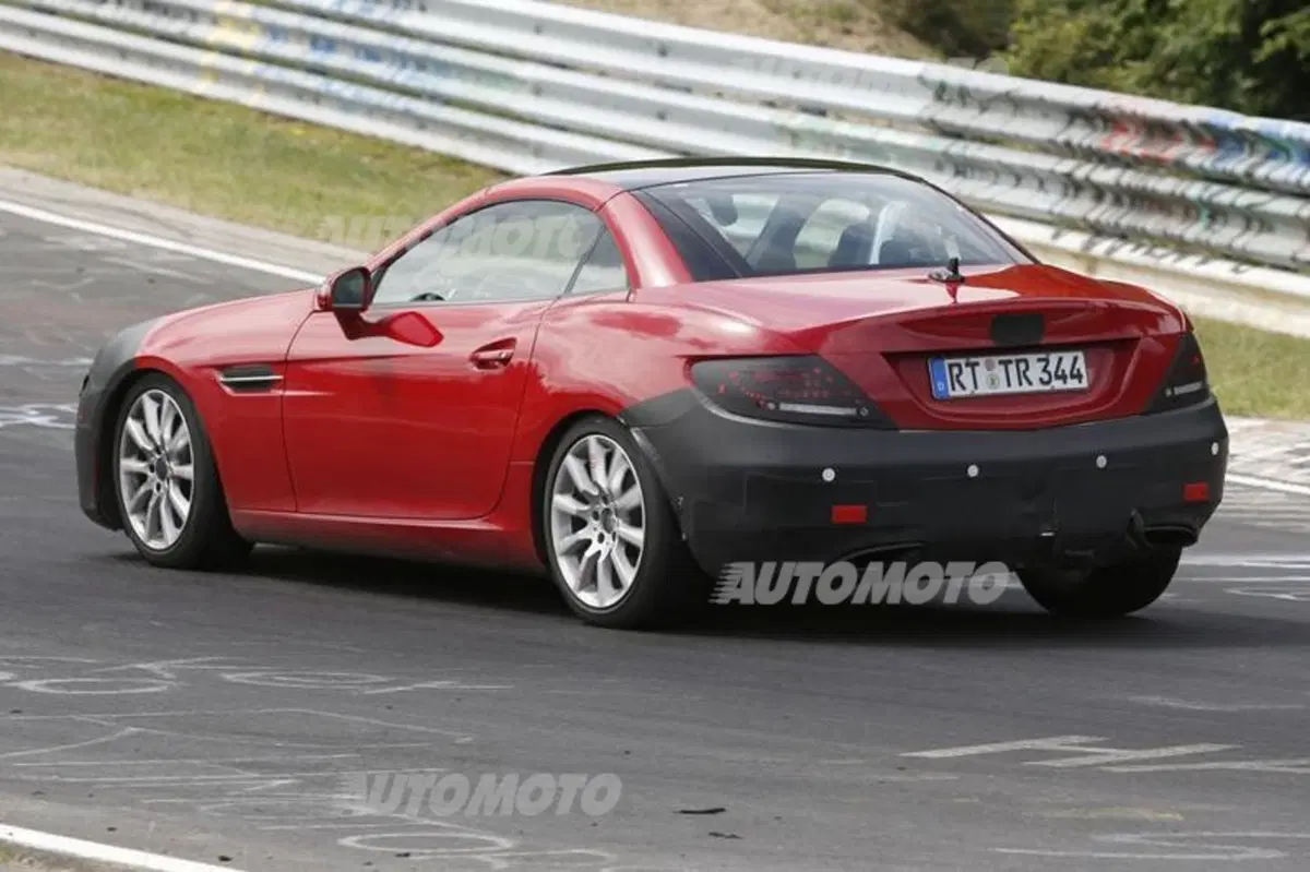 Mercedes SLC, il lancio preceduto dal facelift della SLK (5)