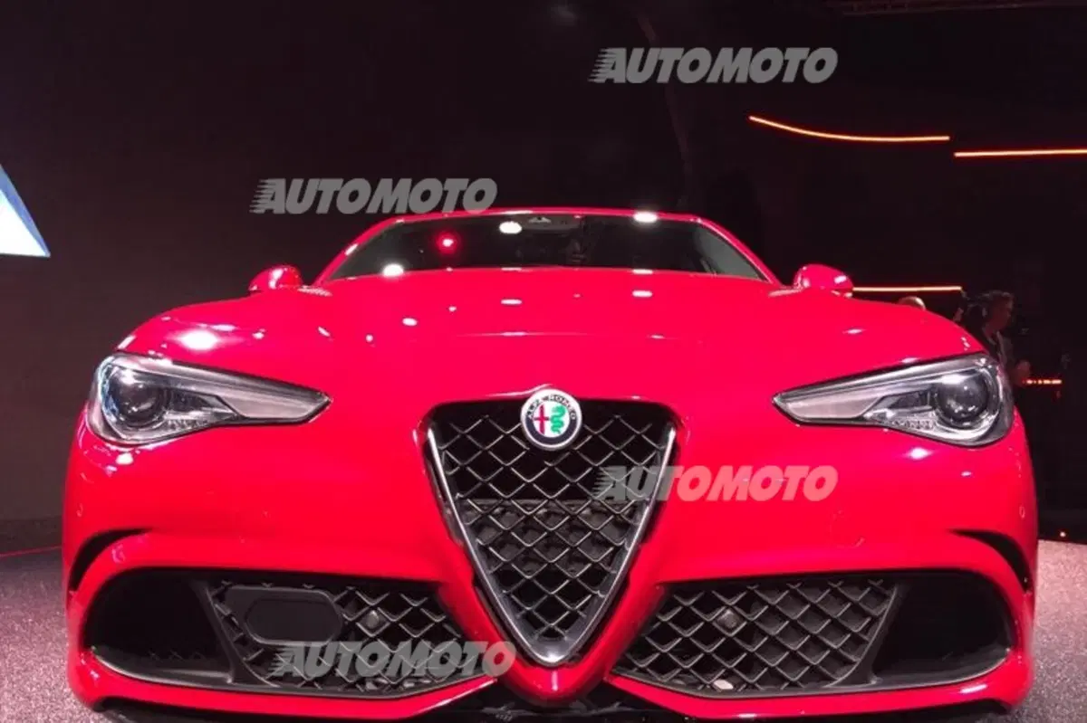 Alfa Romeo Giulia: il Biscione è tornato alla gloria [tutte le foto e i dettagli] (23)