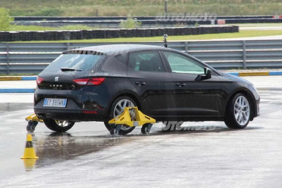 Seat Driving Academy: perché la patente non basta (9)