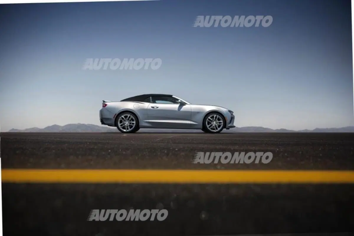 Chevrolet Camaro Convertible, ecco la cabrio di sesta generazione (7)