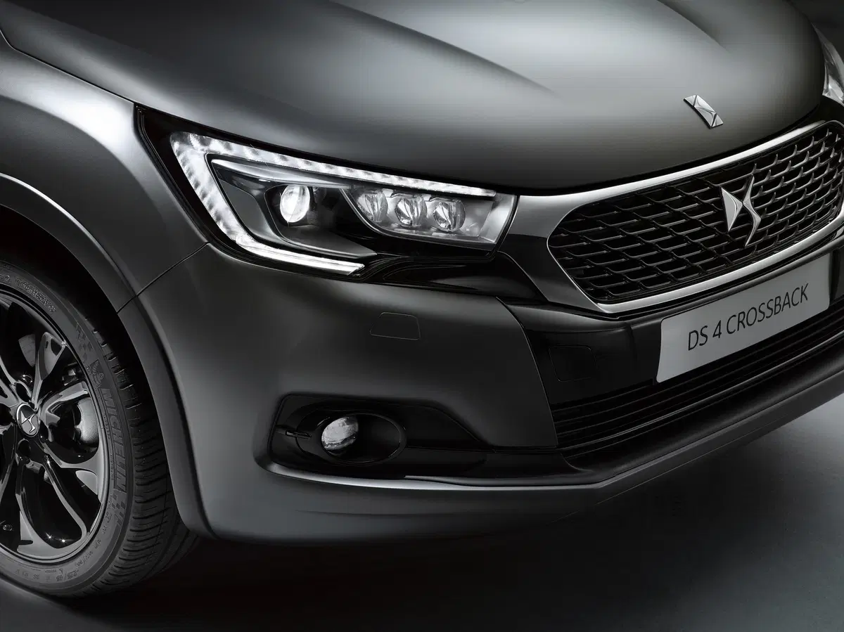 DS 4 Crossback, arriva l'edizione limitata Moondust (4)