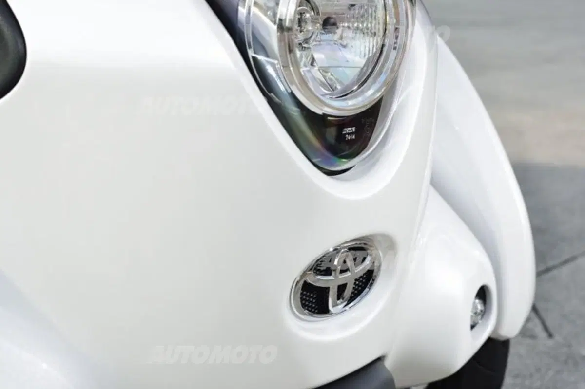 Toyota i-Road (3)
