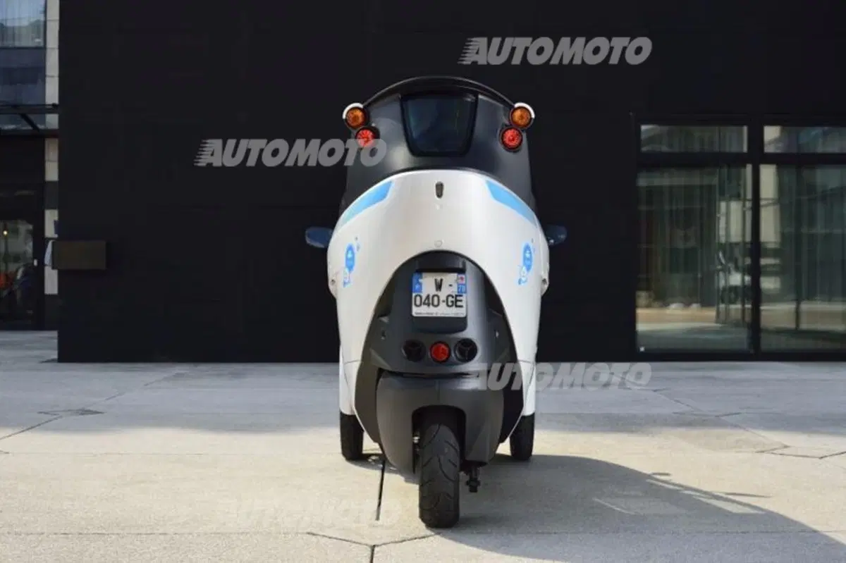 Toyota i-Road (11)