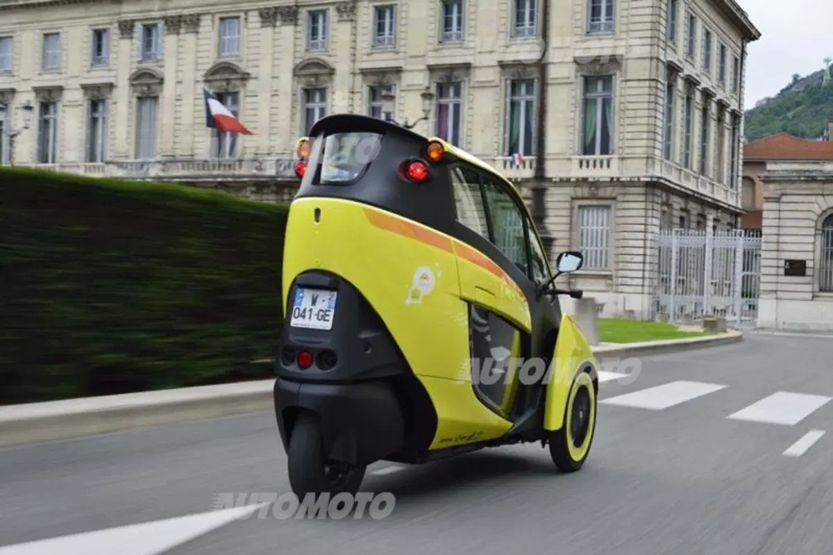 Toyota i-Road (77)